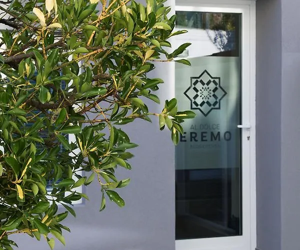 Al Dolce Eremo بيت ضيافة 3*